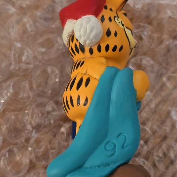 Garfield Hallmark Ornament- Bedtime Story, 1992, NIB - Picture 7 of 13